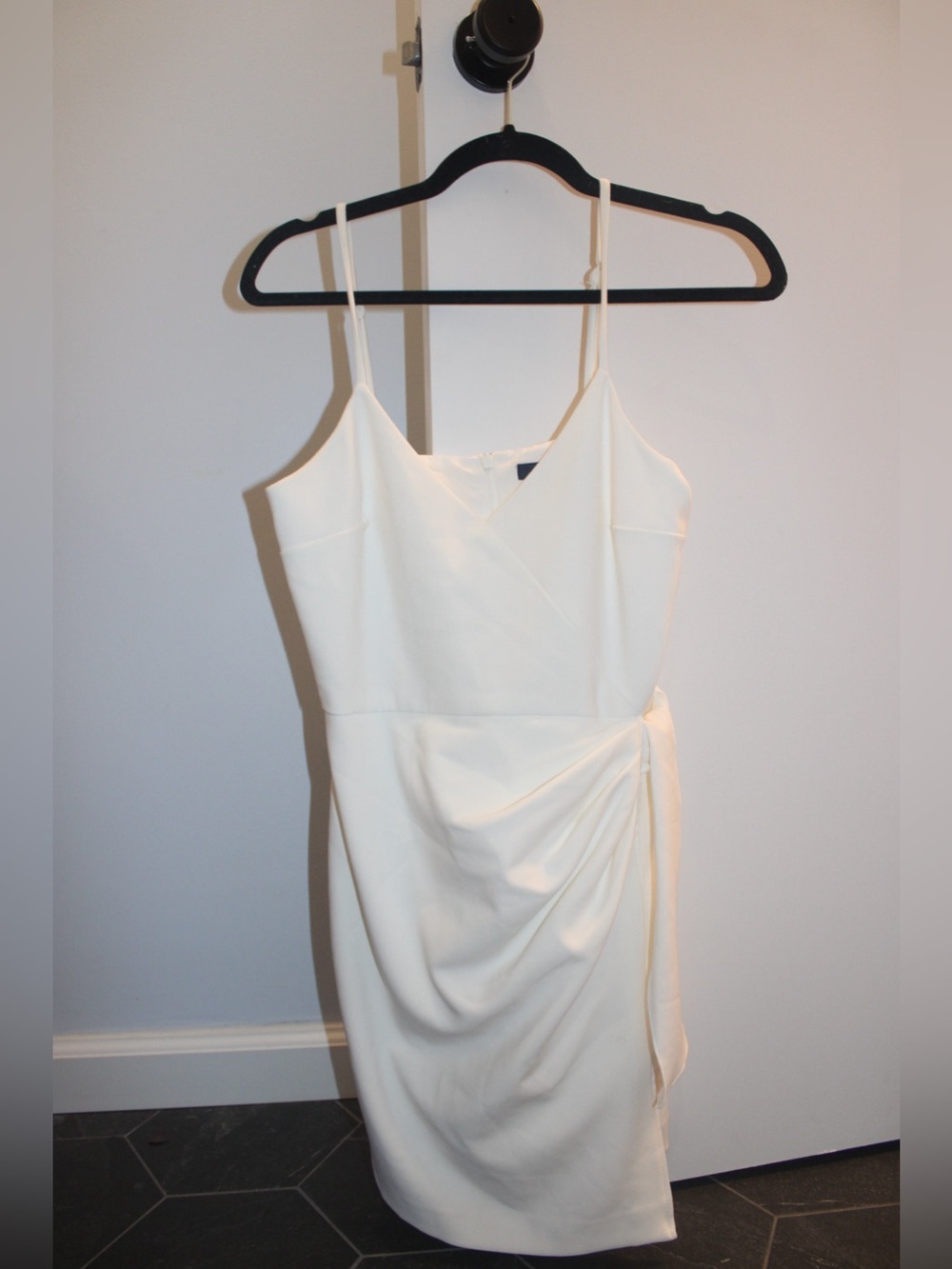 French Connection Whisper Faux Wrap V-Neck Envelope Dress White Size 4